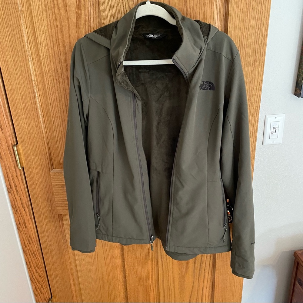 North Face Women's Jacket Size L
